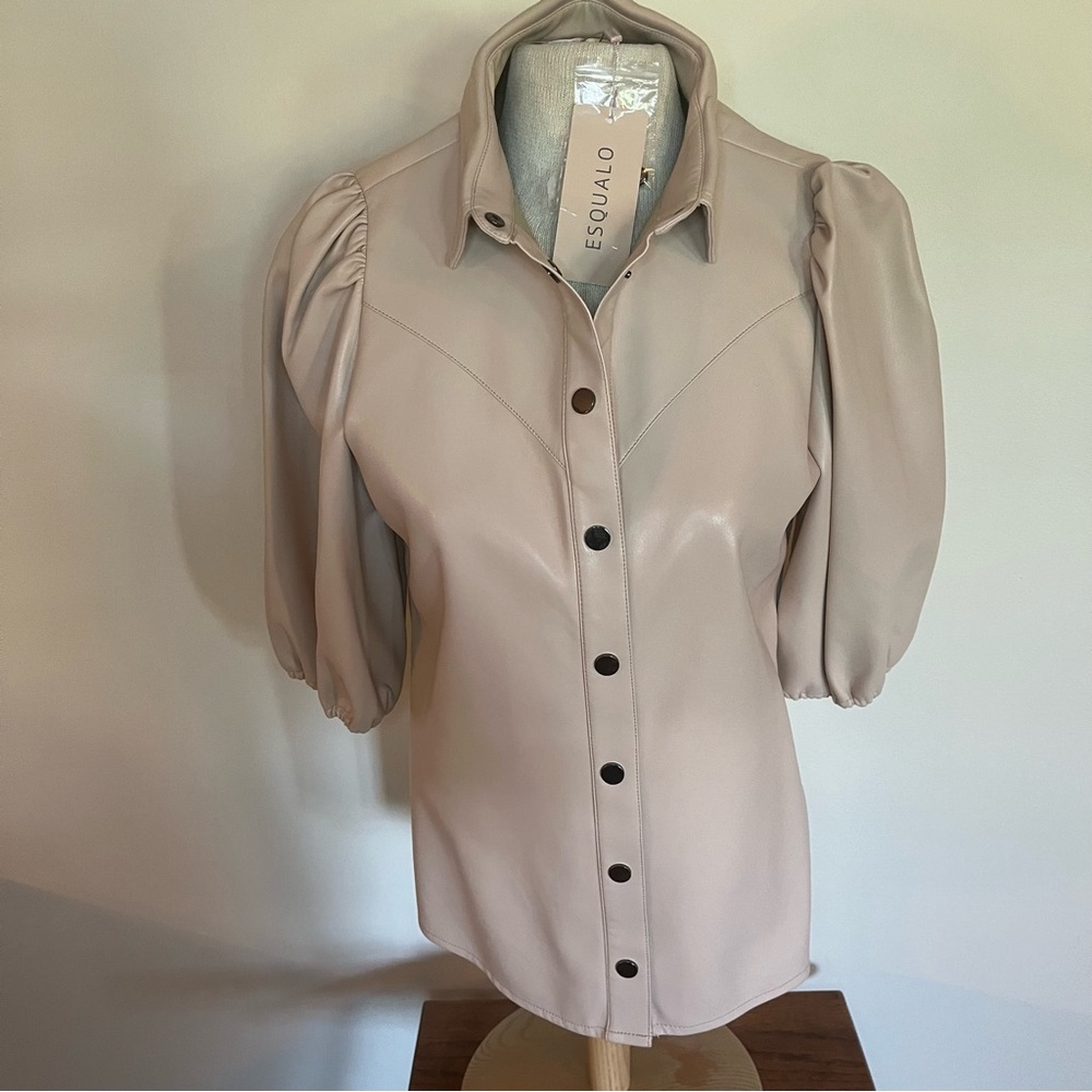 ESQUALO Tan Button Down 3/4 Sleeve Top